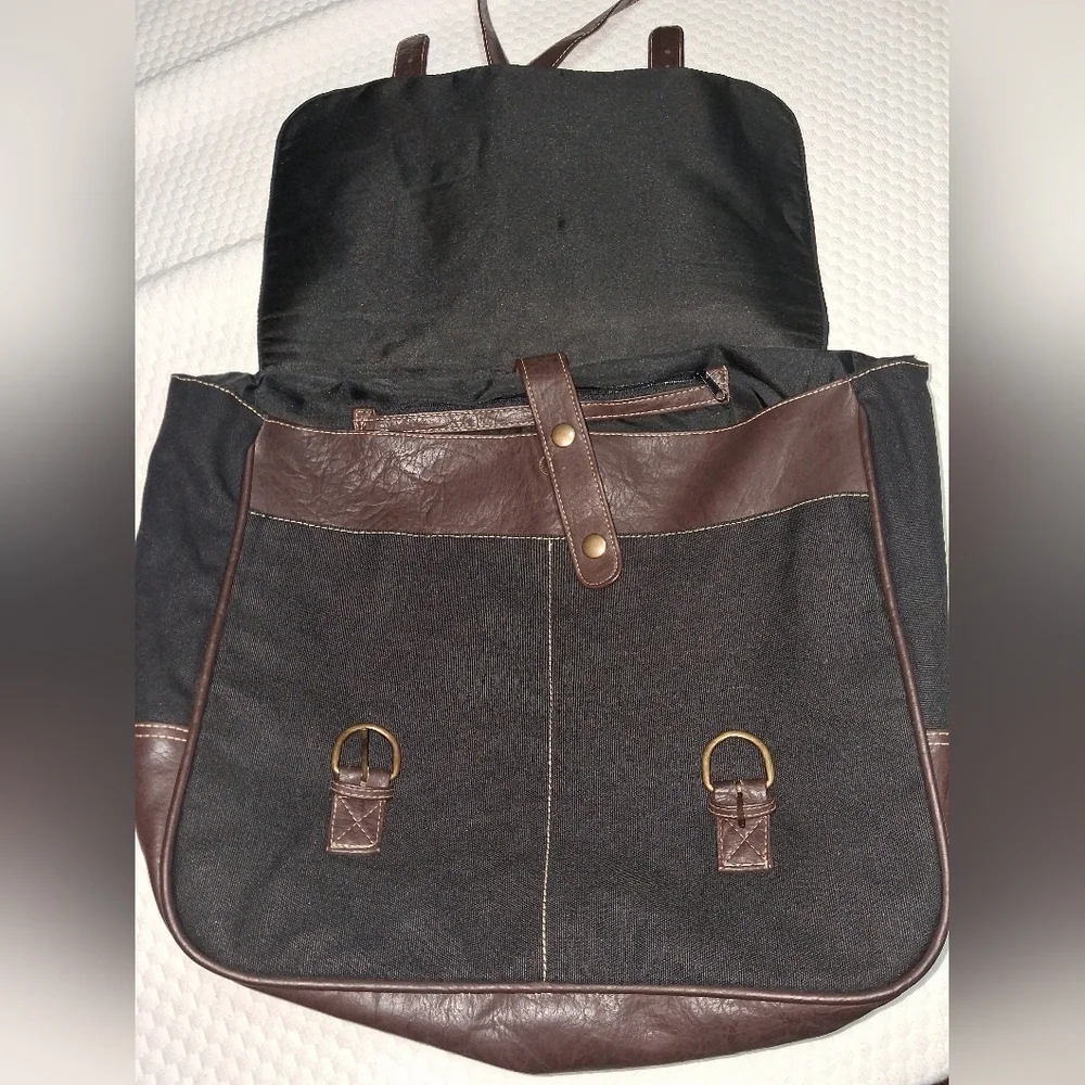 PS Brown and Black Faux Leather Crossbody Messenger Bag In Great Con